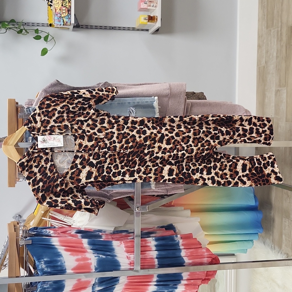 Leopard All in one with top
